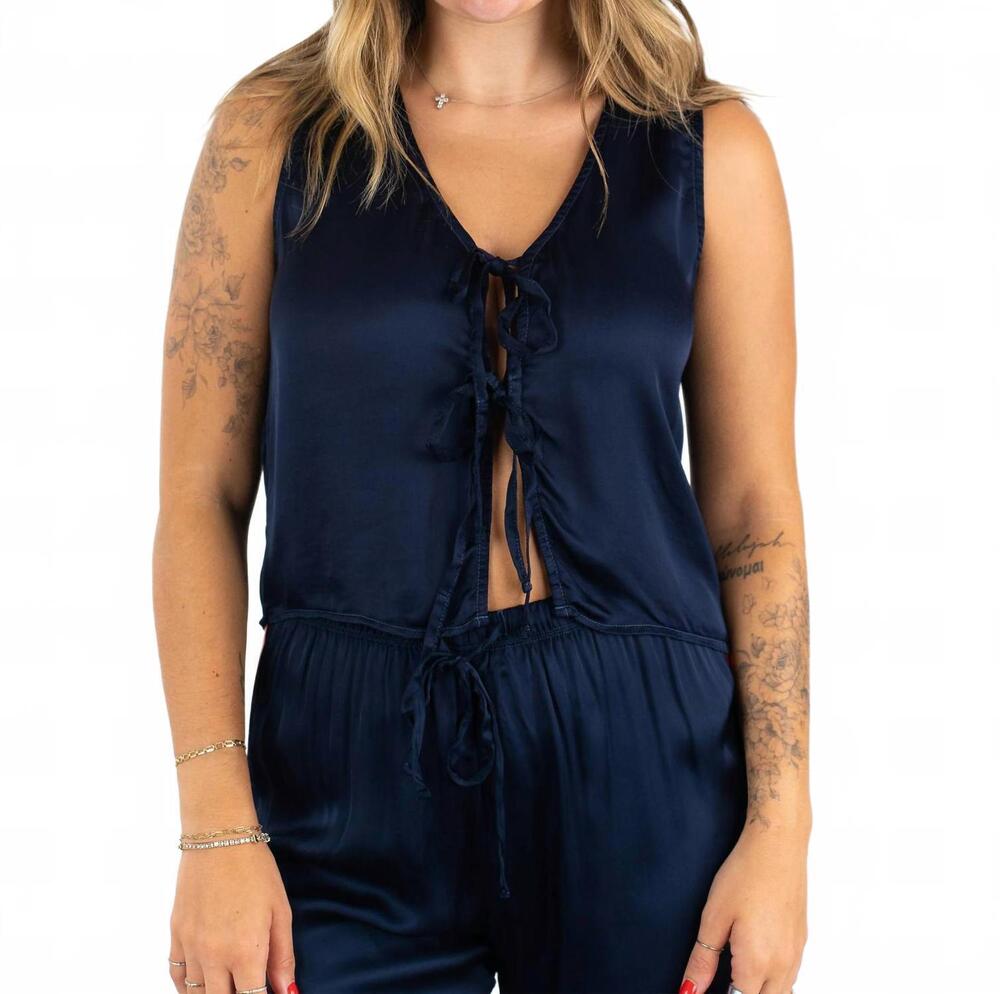 NEW CAYDN lulu tie top in midnight